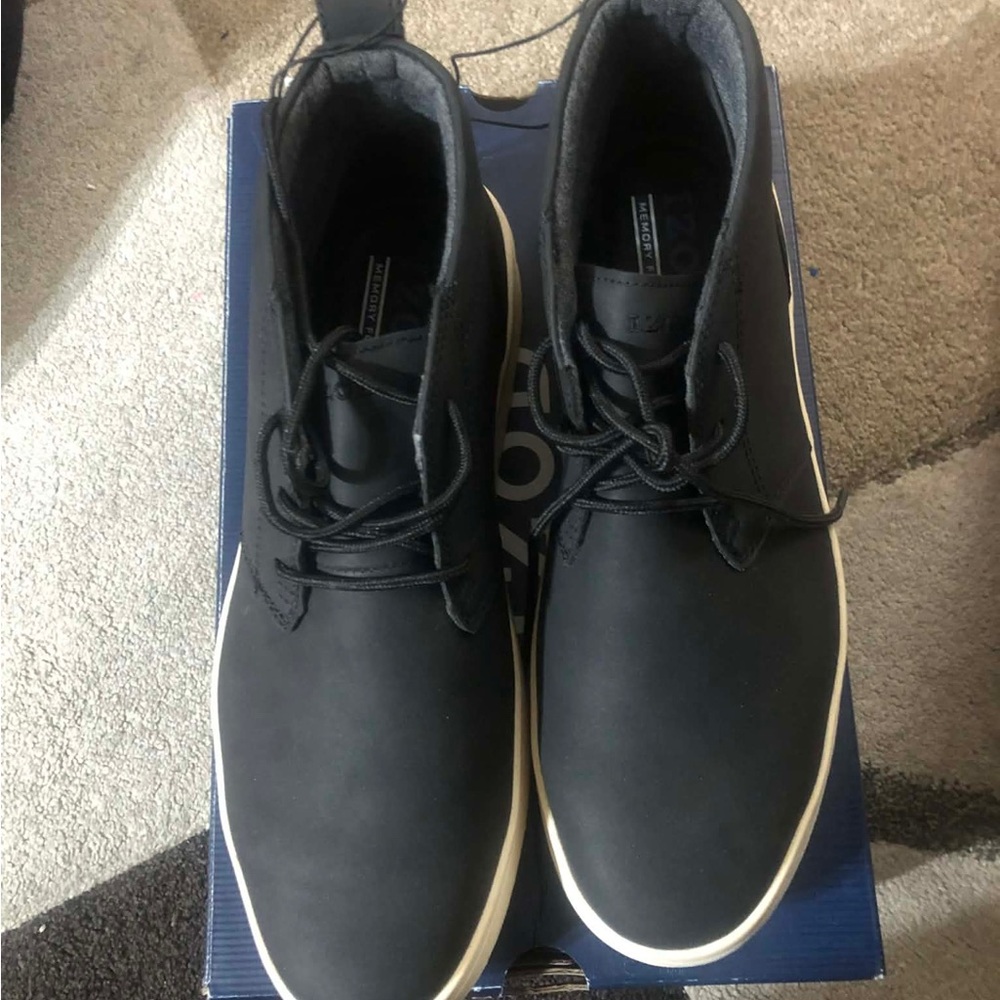 Izod Black Chukka Boots with Cream Contrast Sole
